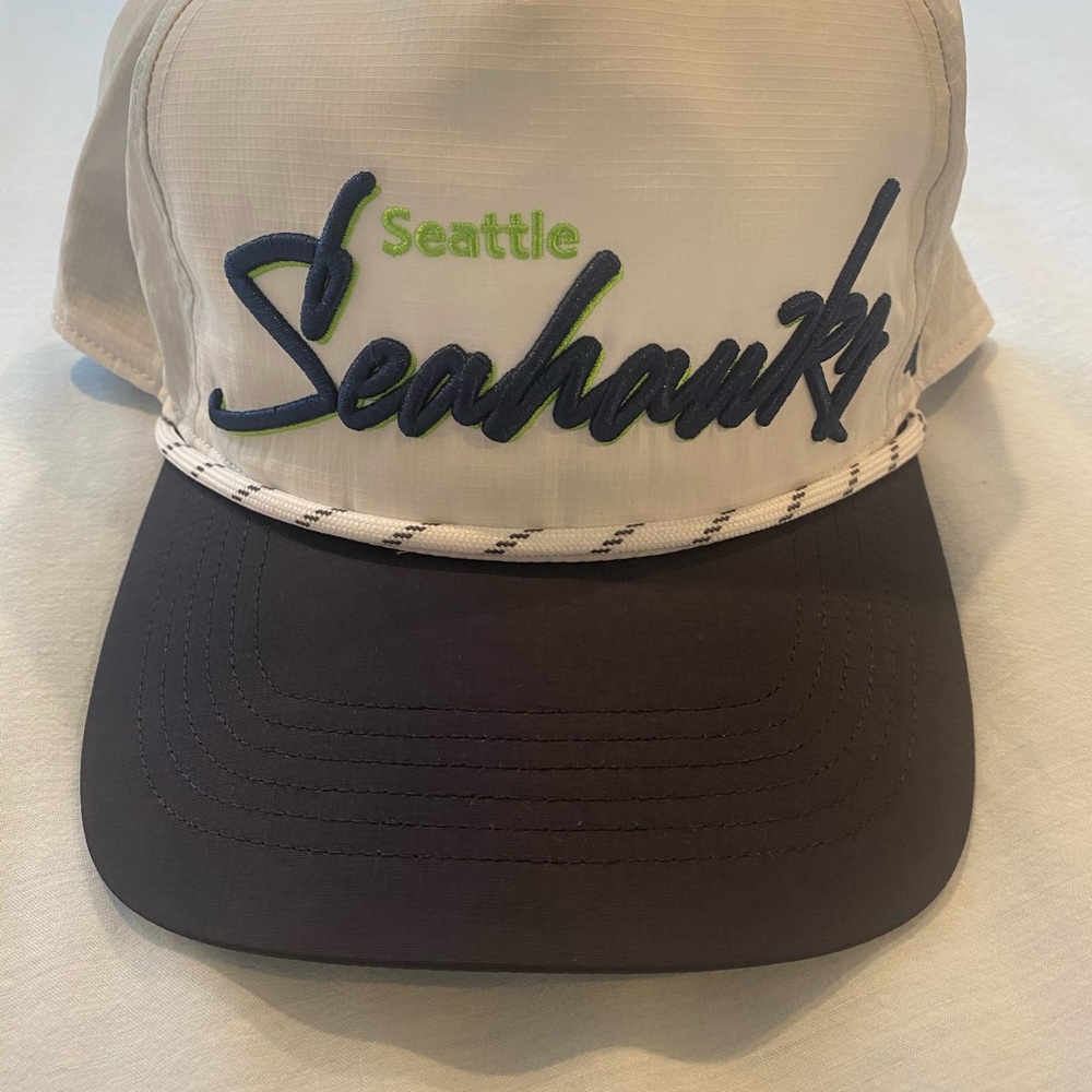 Seattle Seahawks hat - Picture 2 of 6